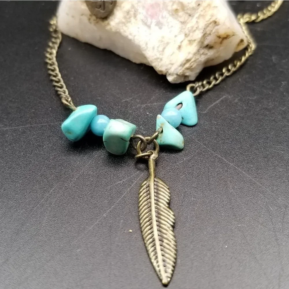 Bohemian nature witch feather bracelet. B412